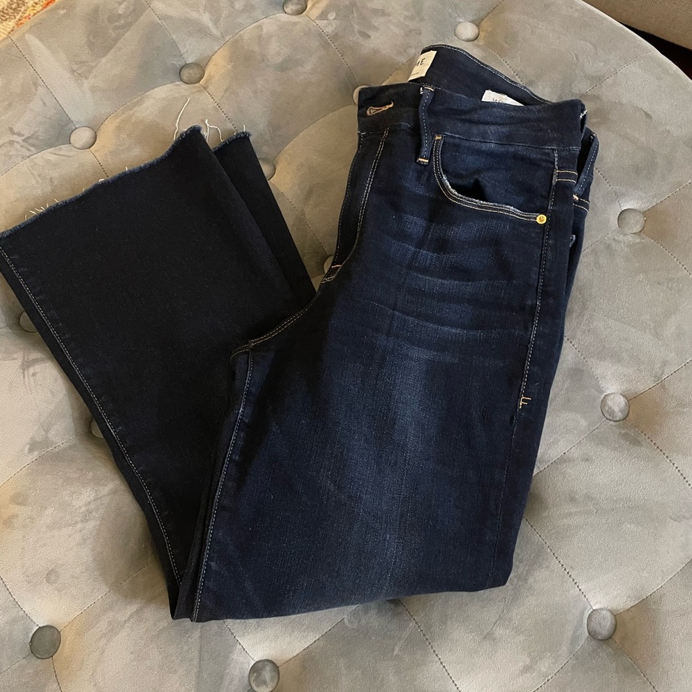 Frame EEUC - Dark Denim Le Crop Mini Boot - Fringed Hem